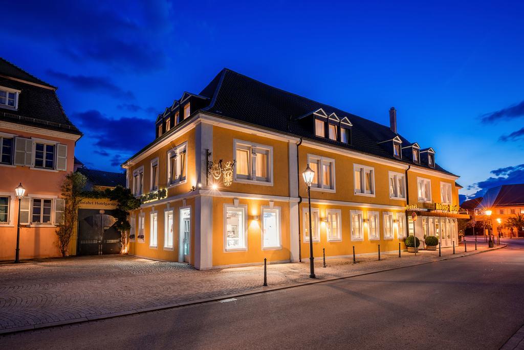 Hotel Adler Post Швецинген Екстериор снимка
